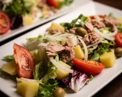 Insalata Niçoise — Il Vesuvio Gex