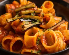 Calamarata melanzane e spada — Il Vesuvio Gex